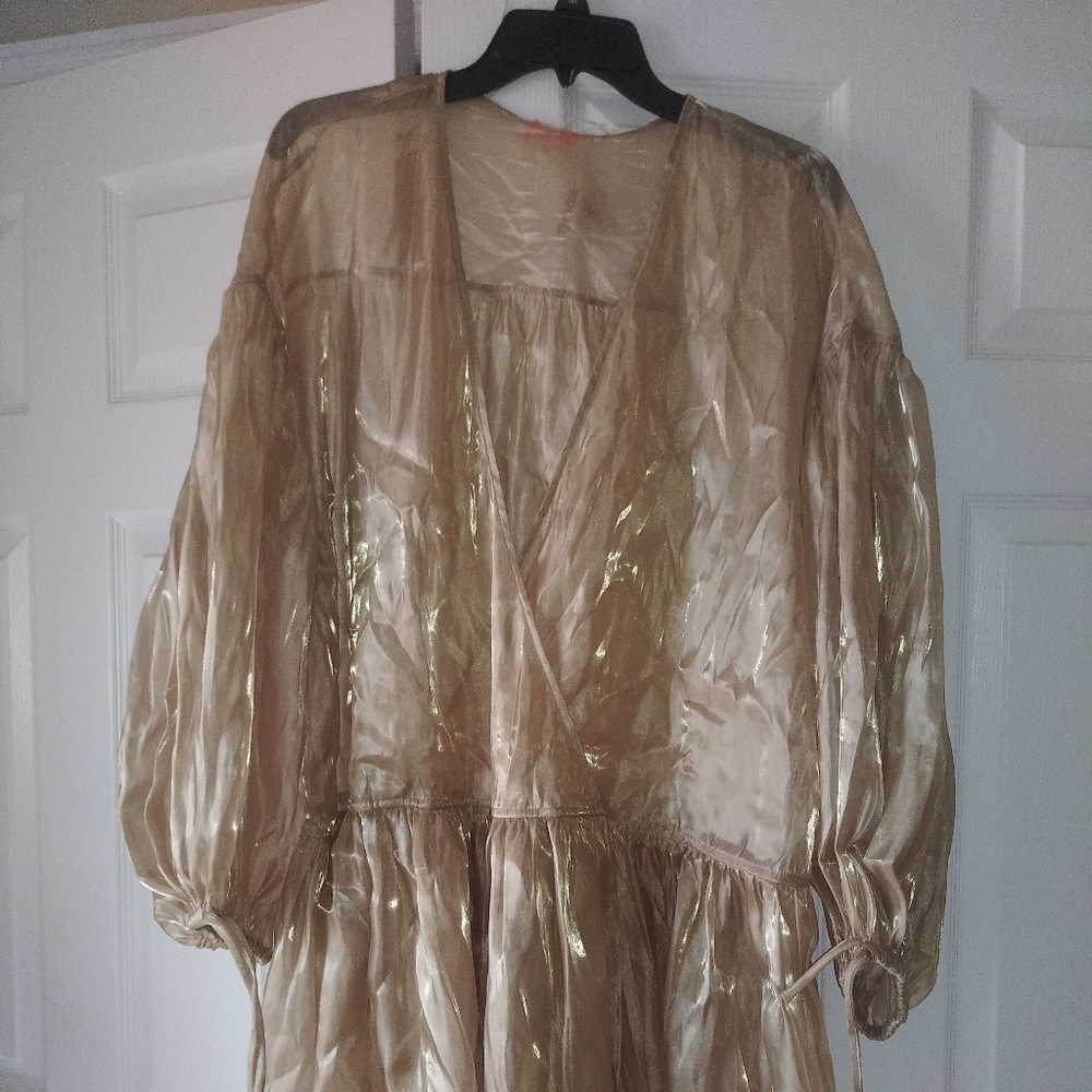 Gold Top - Picture 4 of 4